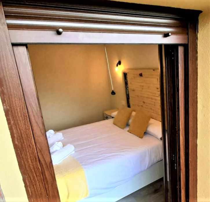 Apartamentos La Rosa Y El Pastor Guijo de Santa Barbara Екстер'єр фото