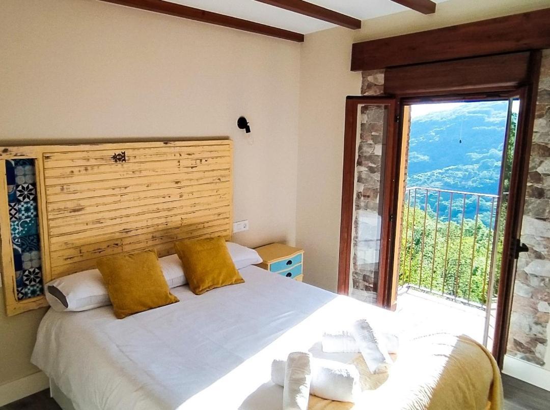 Apartamentos La Rosa Y El Pastor Guijo de Santa Barbara Екстер'єр фото